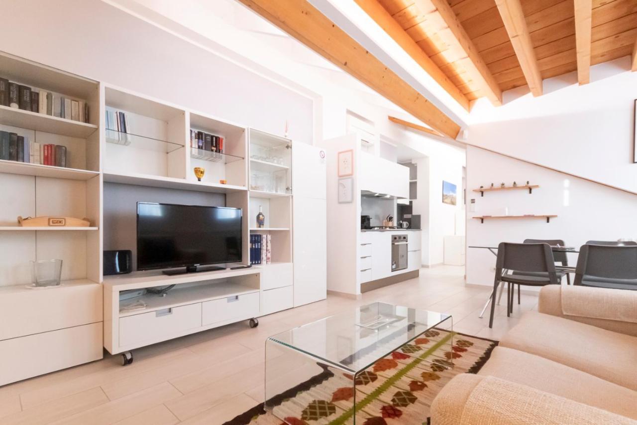 Appartement Mansarda Cola *